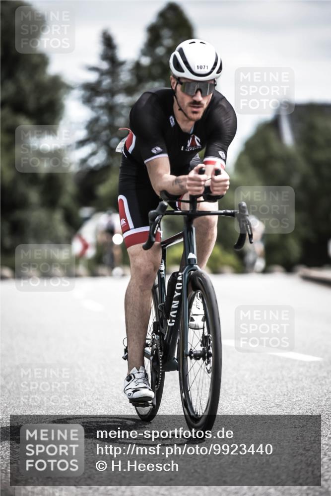 21.06.2026 - 29. Vierlanden-Triathlon H.Heesch http://msf.ph/oto/9923440 21.06.2026 13:05:18 Radfahren 1071 meine-sportfotos.de