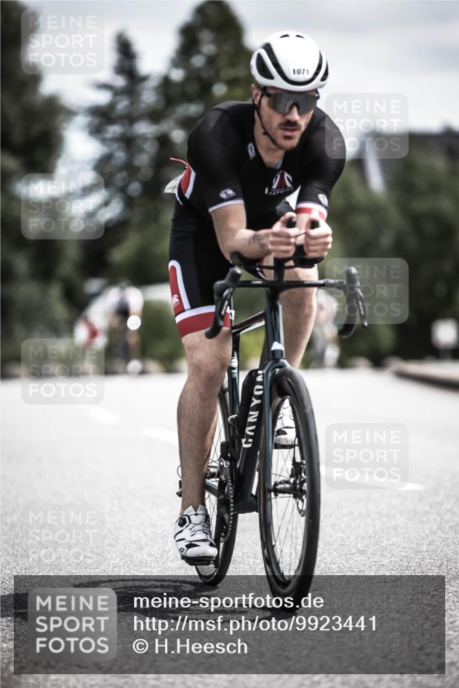 21.06.2026 - 29. Vierlanden-Triathlon H.Heesch http://msf.ph/oto/9923441 21.06.2026 13:05:18 Radfahren 1071 meine-sportfotos.de