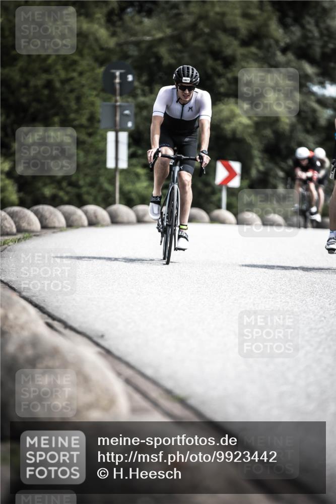 21.06.2026 - 29. Vierlanden-Triathlon H.Heesch http://msf.ph/oto/9923442 21.06.2026 13:05:23 Radfahren 1027 meine-sportfotos.de