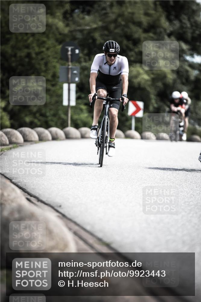 21.06.2026 - 29. Vierlanden-Triathlon H.Heesch http://msf.ph/oto/9923443 21.06.2026 13:05:23 Radfahren 1027 meine-sportfotos.de