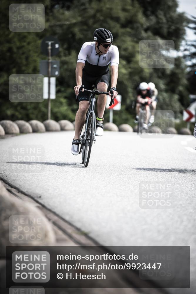 21.06.2026 - 29. Vierlanden-Triathlon H.Heesch http://msf.ph/oto/9923447 21.06.2026 13:05:24 Radfahren 1027 meine-sportfotos.de