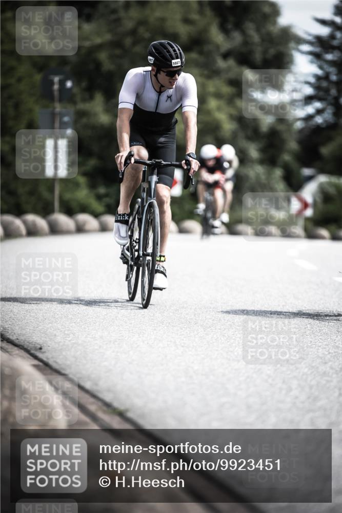 21.06.2026 - 29. Vierlanden-Triathlon H.Heesch http://msf.ph/oto/9923451 21.06.2026 13:05:24 Radfahren 1027 meine-sportfotos.de