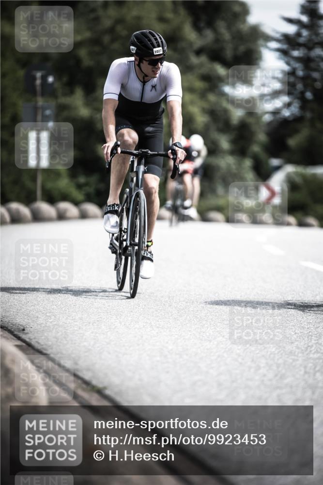 21.06.2026 - 29. Vierlanden-Triathlon H.Heesch http://msf.ph/oto/9923453 21.06.2026 13:05:24 Radfahren 11, 1027 meine-sportfotos.de