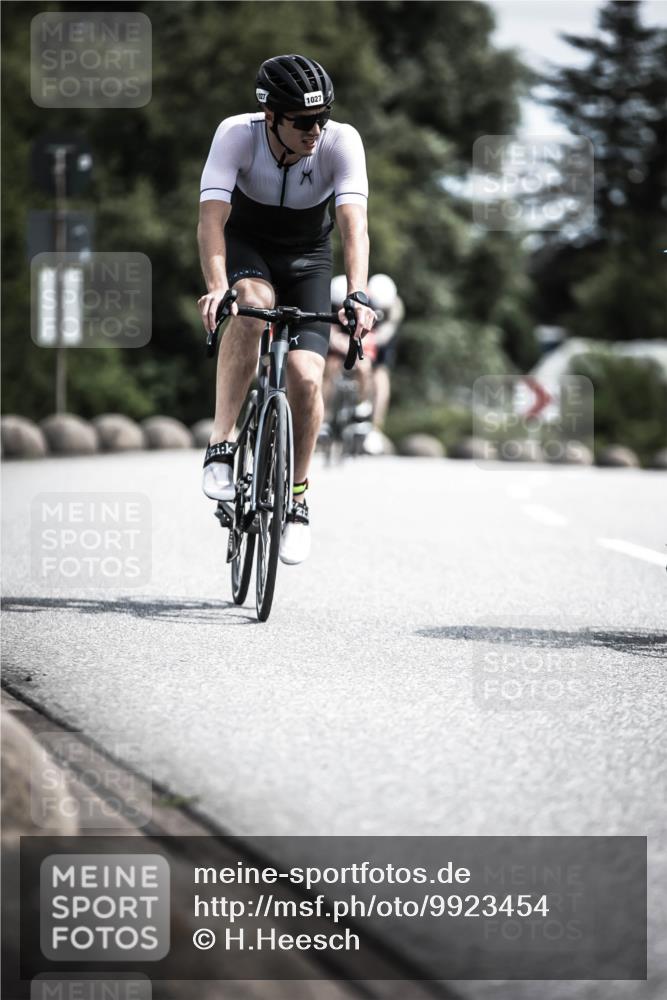 21.06.2026 - 29. Vierlanden-Triathlon H.Heesch http://msf.ph/oto/9923454 21.06.2026 13:05:24 Radfahren 11, 1027 meine-sportfotos.de