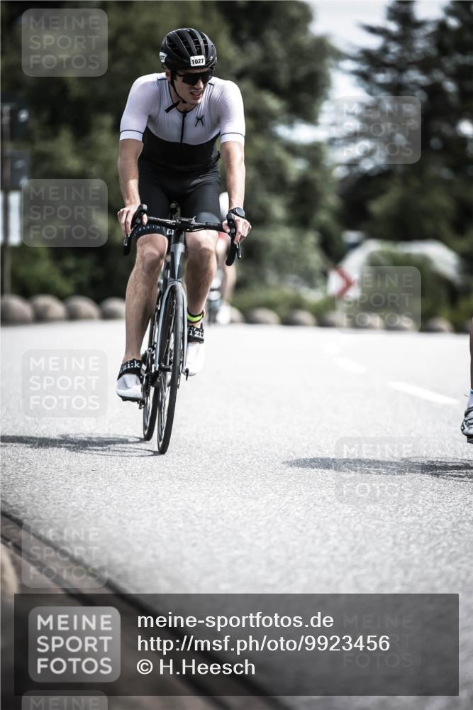21.06.2026 - 29. Vierlanden-Triathlon H.Heesch http://msf.ph/oto/9923456 21.06.2026 13:05:24 Radfahren 1027 meine-sportfotos.de