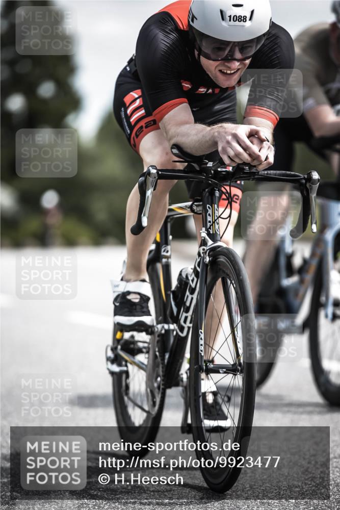 21.06.2026 - 29. Vierlanden-Triathlon H.Heesch http://msf.ph/oto/9923477 21.06.2026 13:05:27 Radfahren 1088 meine-sportfotos.de