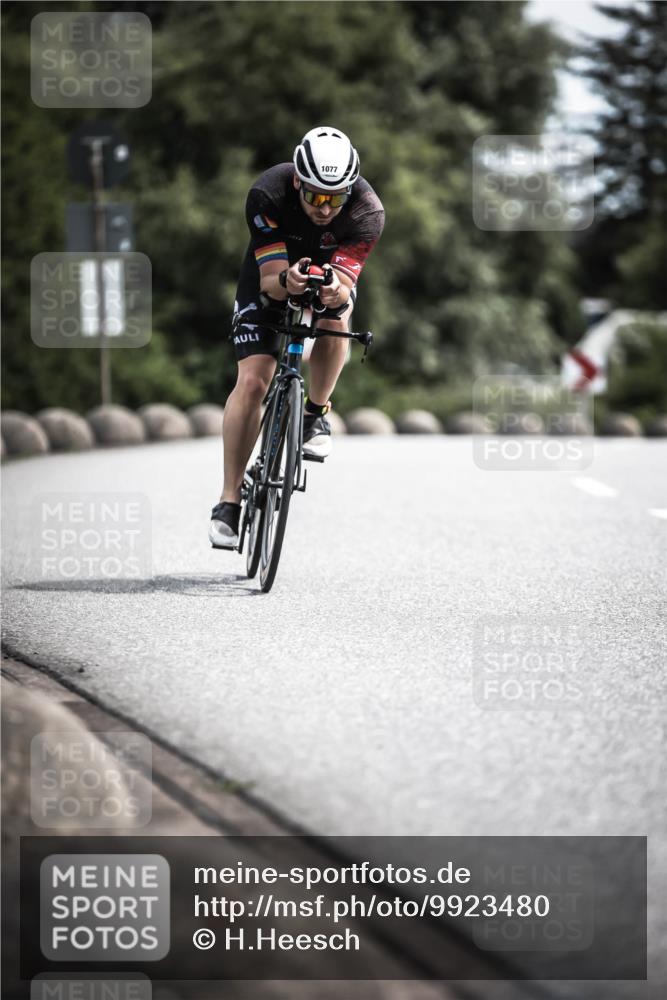 21.06.2026 - 29. Vierlanden-Triathlon H.Heesch http://msf.ph/oto/9923480 21.06.2026 13:05:33 Radfahren 1077 meine-sportfotos.de