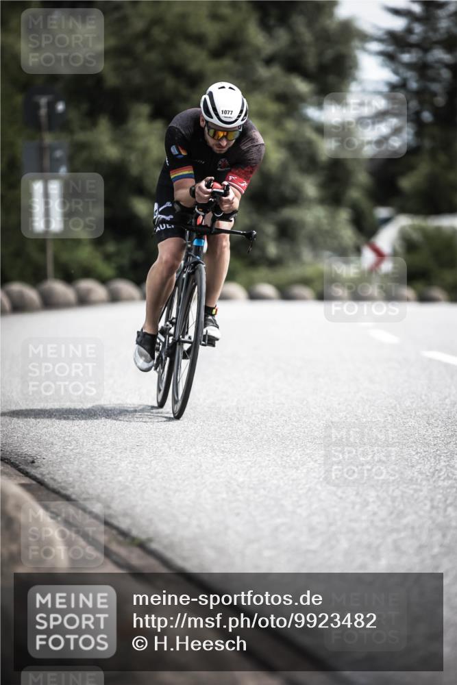 21.06.2026 - 29. Vierlanden-Triathlon H.Heesch http://msf.ph/oto/9923482 21.06.2026 13:05:34 Radfahren 1077 meine-sportfotos.de