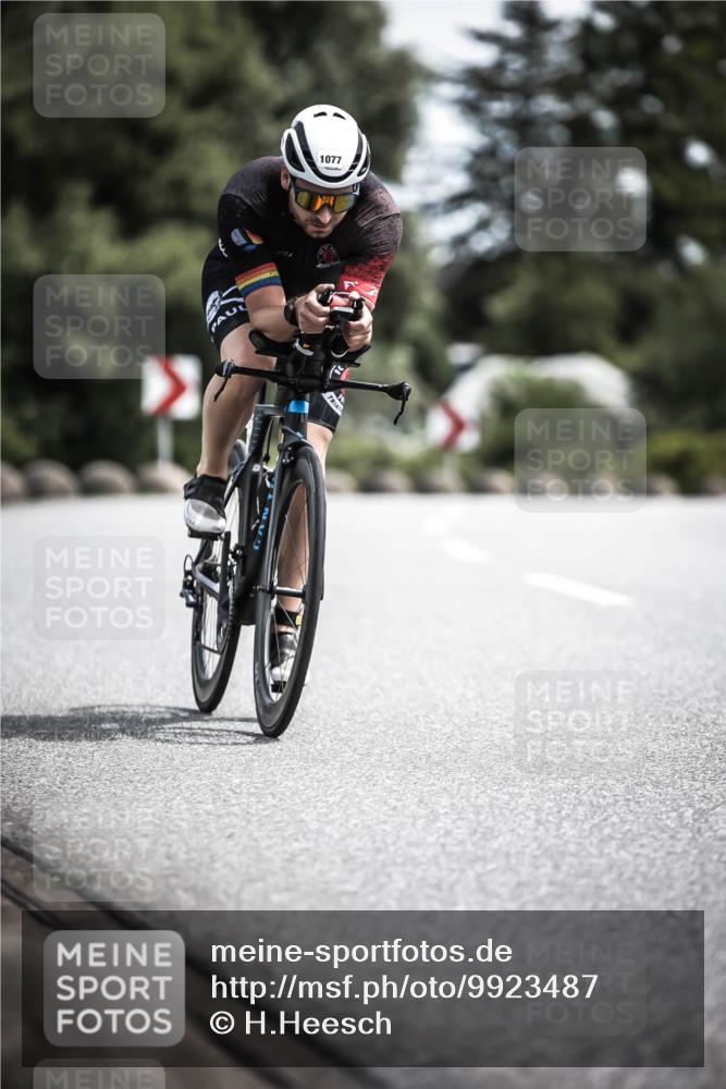 21.06.2026 - 29. Vierlanden-Triathlon H.Heesch http://msf.ph/oto/9923487 21.06.2026 13:05:34 Radfahren 1077 meine-sportfotos.de
