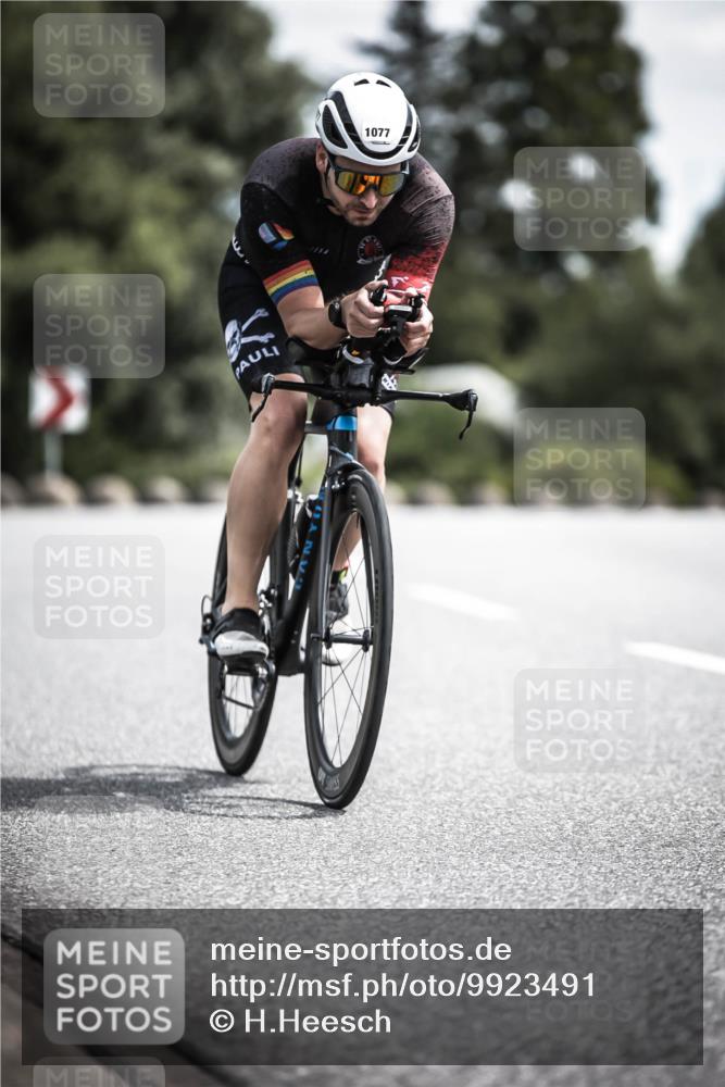 21.06.2026 - 29. Vierlanden-Triathlon H.Heesch http://msf.ph/oto/9923491 21.06.2026 13:05:34 Radfahren 1077 meine-sportfotos.de