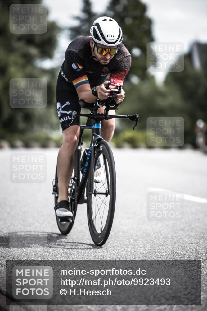 21.06.2026 - 29. Vierlanden-Triathlon H.Heesch http://msf.ph/oto/9923493 21.06.2026 13:05:34 Radfahren 1077 meine-sportfotos.de