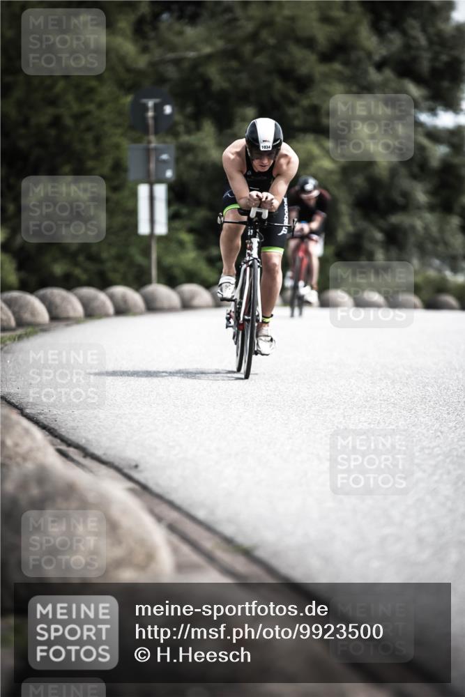 21.06.2026 - 29. Vierlanden-Triathlon H.Heesch http://msf.ph/oto/9923500 21.06.2026 13:05:42 Radfahren 1034 meine-sportfotos.de