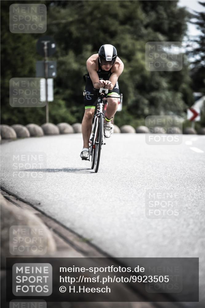 21.06.2026 - 29. Vierlanden-Triathlon H.Heesch http://msf.ph/oto/9923505 21.06.2026 13:05:42 Radfahren 1034 meine-sportfotos.de