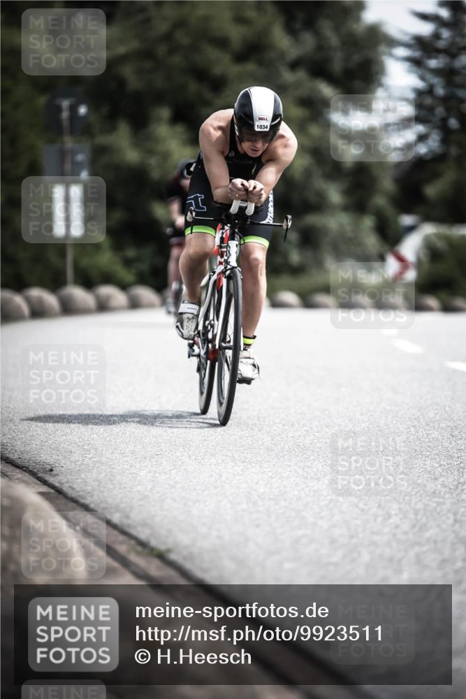 21.06.2026 - 29. Vierlanden-Triathlon H.Heesch http://msf.ph/oto/9923511 21.06.2026 13:05:42 Radfahren 11, 1034 meine-sportfotos.de
