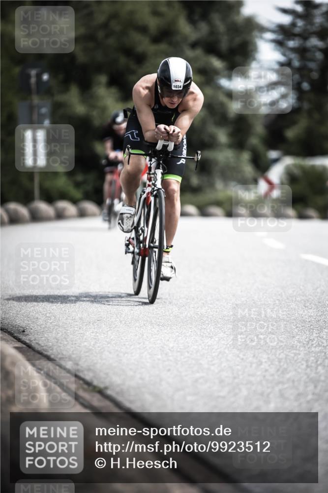 21.06.2026 - 29. Vierlanden-Triathlon H.Heesch http://msf.ph/oto/9923512 21.06.2026 13:05:42 Radfahren 1034 meine-sportfotos.de