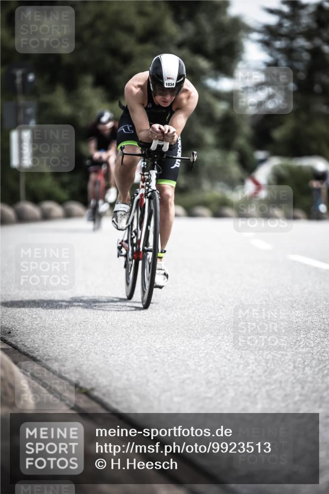 21.06.2026 - 29. Vierlanden-Triathlon H.Heesch http://msf.ph/oto/9923513 21.06.2026 13:05:42 Radfahren 11, 1034 meine-sportfotos.de
