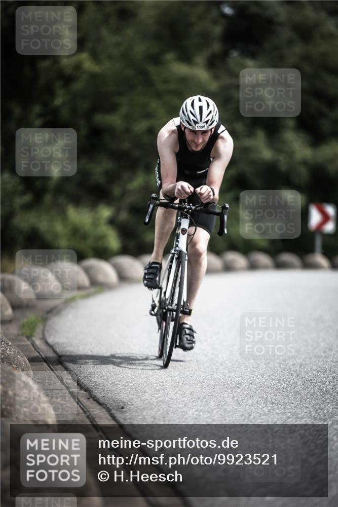 21.06.2026 - 29. Vierlanden-Triathlon H.Heesch http://msf.ph/oto/9923521 21.06.2026 13:30:47 Radfahren 1195 meine-sportfotos.de