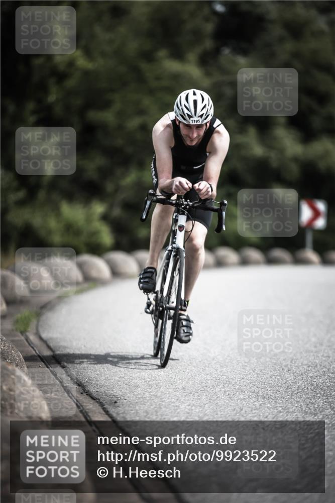 21.06.2026 - 29. Vierlanden-Triathlon H.Heesch http://msf.ph/oto/9923522 21.06.2026 13:30:47 Radfahren 1195 meine-sportfotos.de