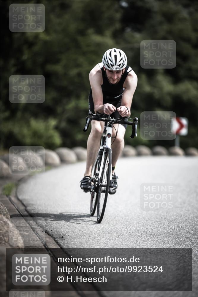 21.06.2026 - 29. Vierlanden-Triathlon H.Heesch http://msf.ph/oto/9923524 21.06.2026 13:30:47 Radfahren 1195 meine-sportfotos.de