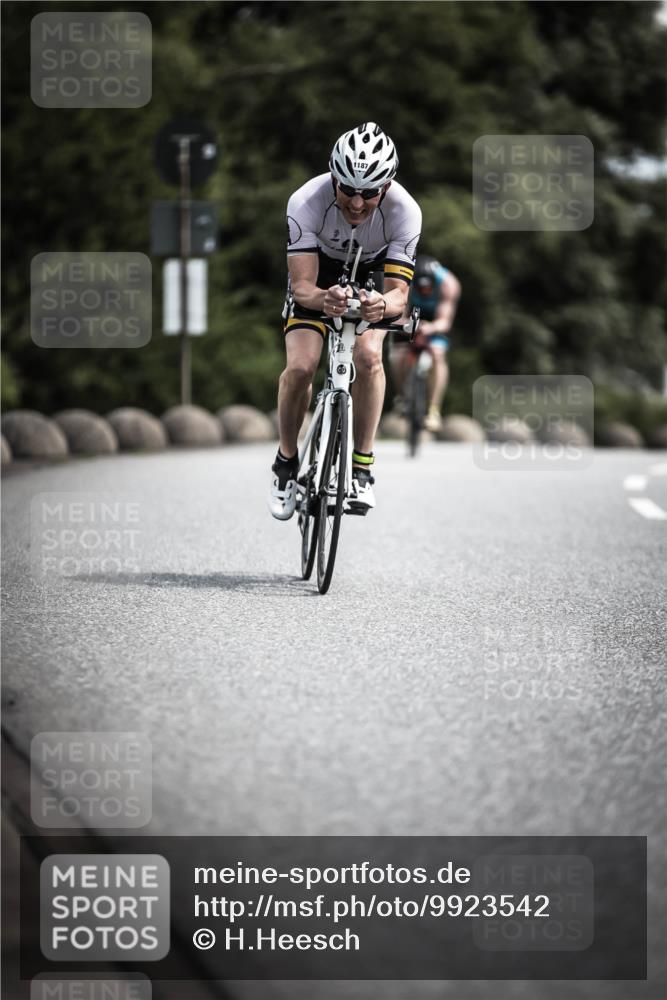 21.06.2026 - 29. Vierlanden-Triathlon H.Heesch http://msf.ph/oto/9923542 21.06.2026 13:31:17 Radfahren 1187 meine-sportfotos.de