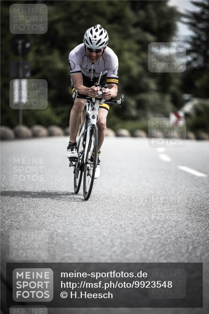 21.06.2026 - 29. Vierlanden-Triathlon H.Heesch http://msf.ph/oto/9923548 21.06.2026 13:31:17 Radfahren 11, 1187 meine-sportfotos.de
