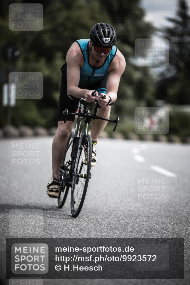 21.06.2026 - 29. Vierlanden-Triathlon H.Heesch http://msf.ph/oto/9923572 21.06.2026 13:31:20 Radfahren 1180 meine-sportfotos.de