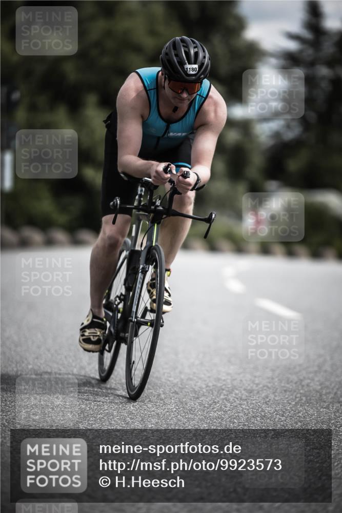 21.06.2026 - 29. Vierlanden-Triathlon H.Heesch http://msf.ph/oto/9923573 21.06.2026 13:31:20 Radfahren 1180 meine-sportfotos.de