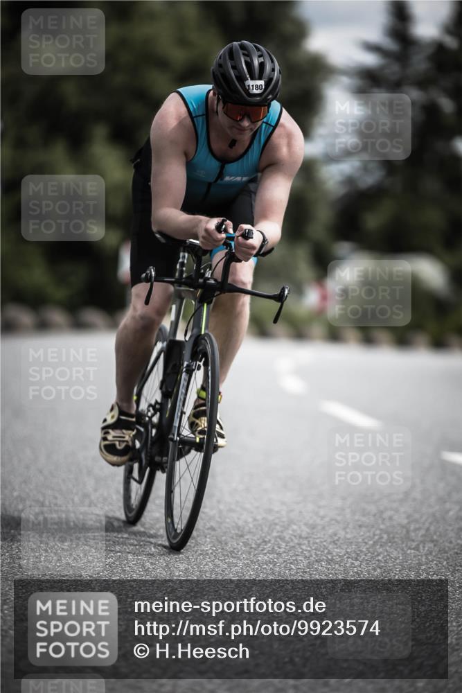 21.06.2026 - 29. Vierlanden-Triathlon H.Heesch http://msf.ph/oto/9923574 21.06.2026 13:31:20 Radfahren 1180 meine-sportfotos.de