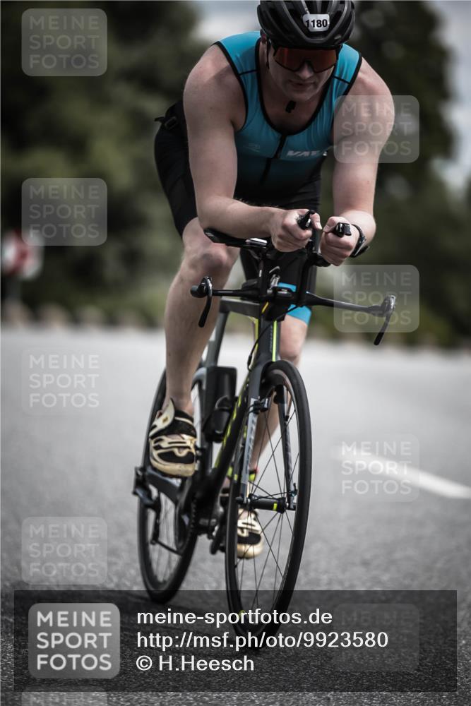 21.06.2026 - 29. Vierlanden-Triathlon H.Heesch http://msf.ph/oto/9923580 21.06.2026 13:31:20 Radfahren 1180 meine-sportfotos.de
