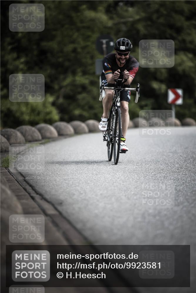 21.06.2026 - 29. Vierlanden-Triathlon H.Heesch http://msf.ph/oto/9923581 21.06.2026 13:31:32 Radfahren 1216 meine-sportfotos.de