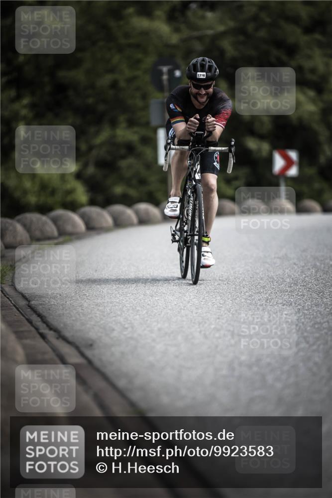 21.06.2026 - 29. Vierlanden-Triathlon H.Heesch http://msf.ph/oto/9923583 21.06.2026 13:31:33 Radfahren 1216 meine-sportfotos.de