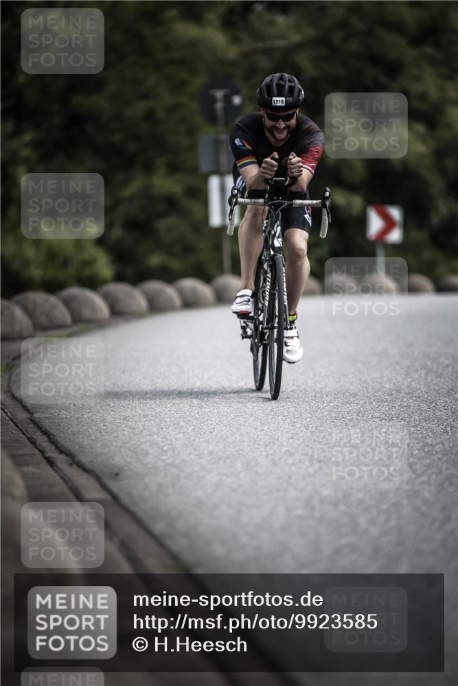 21.06.2026 - 29. Vierlanden-Triathlon H.Heesch http://msf.ph/oto/9923585 21.06.2026 13:31:33 Radfahren 1216 meine-sportfotos.de