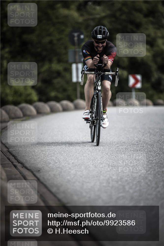 21.06.2026 - 29. Vierlanden-Triathlon H.Heesch http://msf.ph/oto/9923586 21.06.2026 13:31:33 Radfahren 1216 meine-sportfotos.de