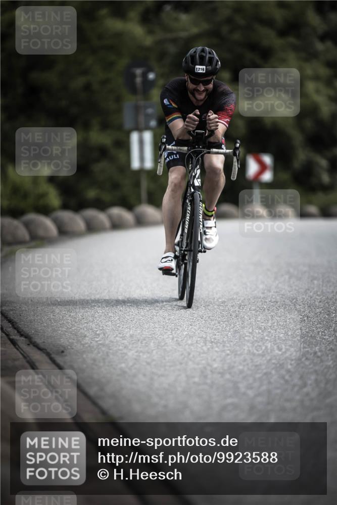 21.06.2026 - 29. Vierlanden-Triathlon H.Heesch http://msf.ph/oto/9923588 21.06.2026 13:31:33 Radfahren 1216 meine-sportfotos.de