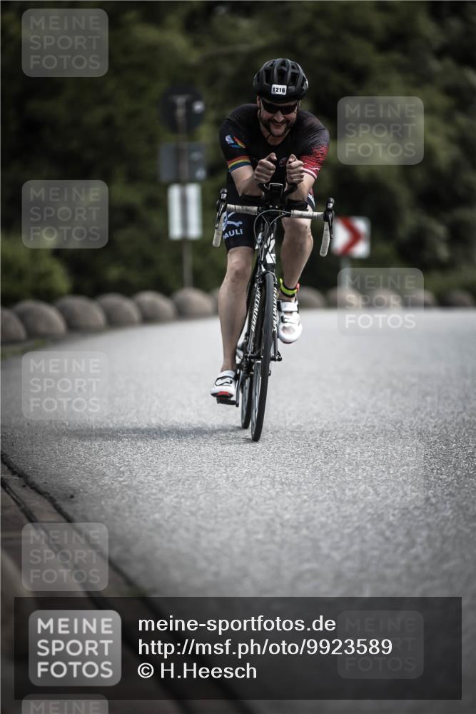 21.06.2026 - 29. Vierlanden-Triathlon H.Heesch http://msf.ph/oto/9923589 21.06.2026 13:31:33 Radfahren 1216 meine-sportfotos.de