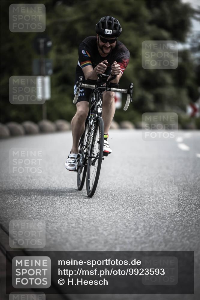 21.06.2026 - 29. Vierlanden-Triathlon H.Heesch http://msf.ph/oto/9923593 21.06.2026 13:31:33 Radfahren 11, 1216 meine-sportfotos.de