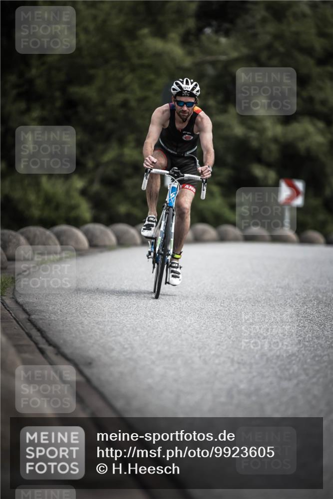 21.06.2026 - 29. Vierlanden-Triathlon H.Heesch http://msf.ph/oto/9923605 21.06.2026 13:32:08 Radfahren 1217 meine-sportfotos.de