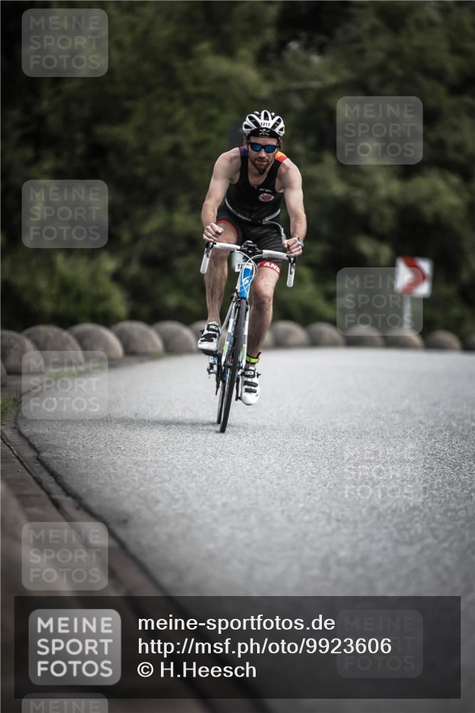 21.06.2026 - 29. Vierlanden-Triathlon H.Heesch http://msf.ph/oto/9923606 21.06.2026 13:32:08 Radfahren 1217 meine-sportfotos.de