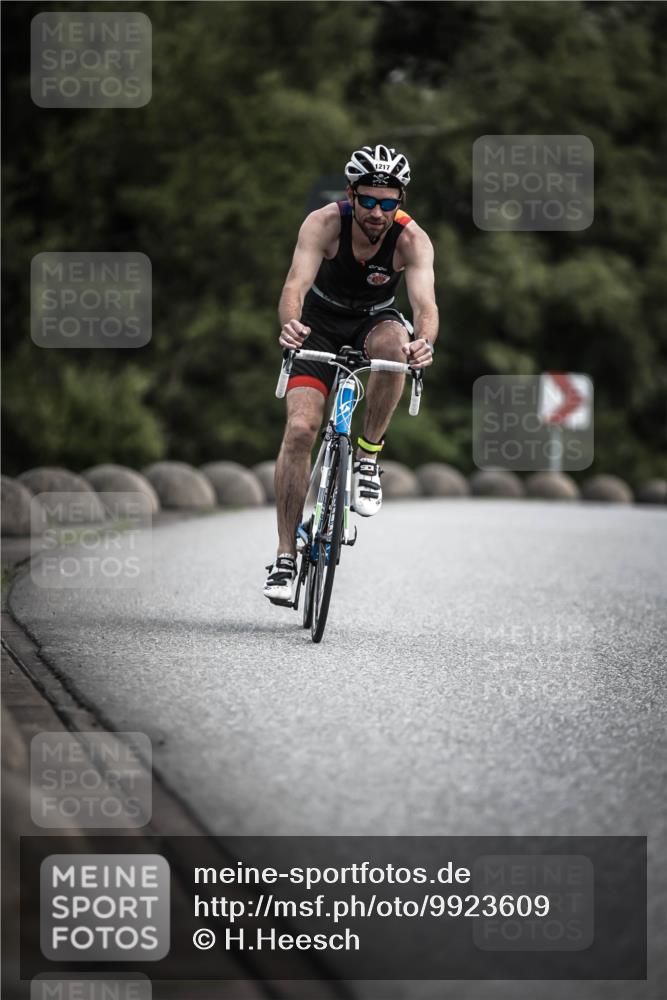 21.06.2026 - 29. Vierlanden-Triathlon H.Heesch http://msf.ph/oto/9923609 21.06.2026 13:32:08 Radfahren 1217 meine-sportfotos.de