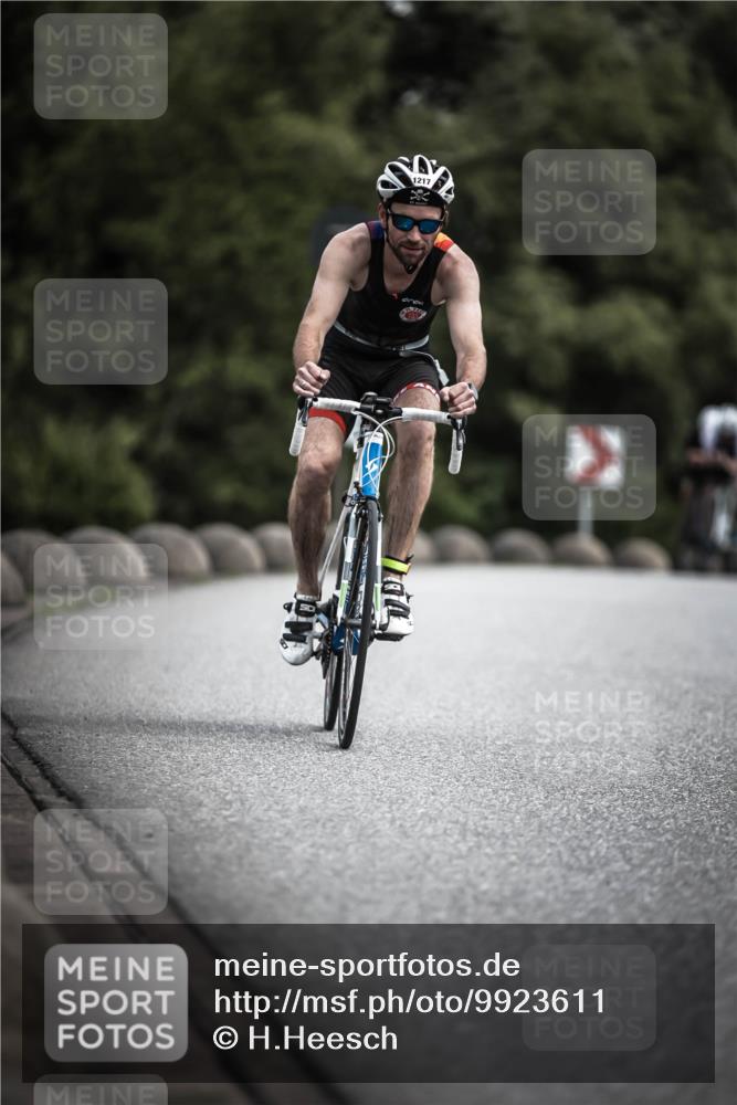 21.06.2026 - 29. Vierlanden-Triathlon H.Heesch http://msf.ph/oto/9923611 21.06.2026 13:32:08 Radfahren 1217 meine-sportfotos.de