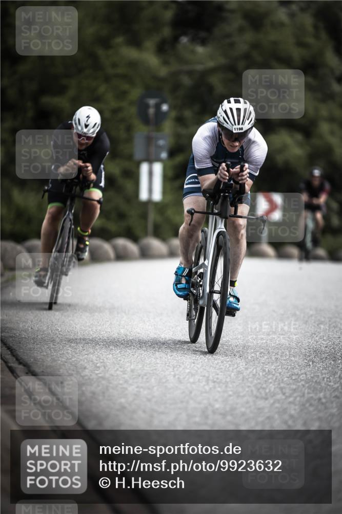 21.06.2026 - 29. Vierlanden-Triathlon H.Heesch http://msf.ph/oto/9923632 21.06.2026 13:32:11 Radfahren 11, 1198 meine-sportfotos.de