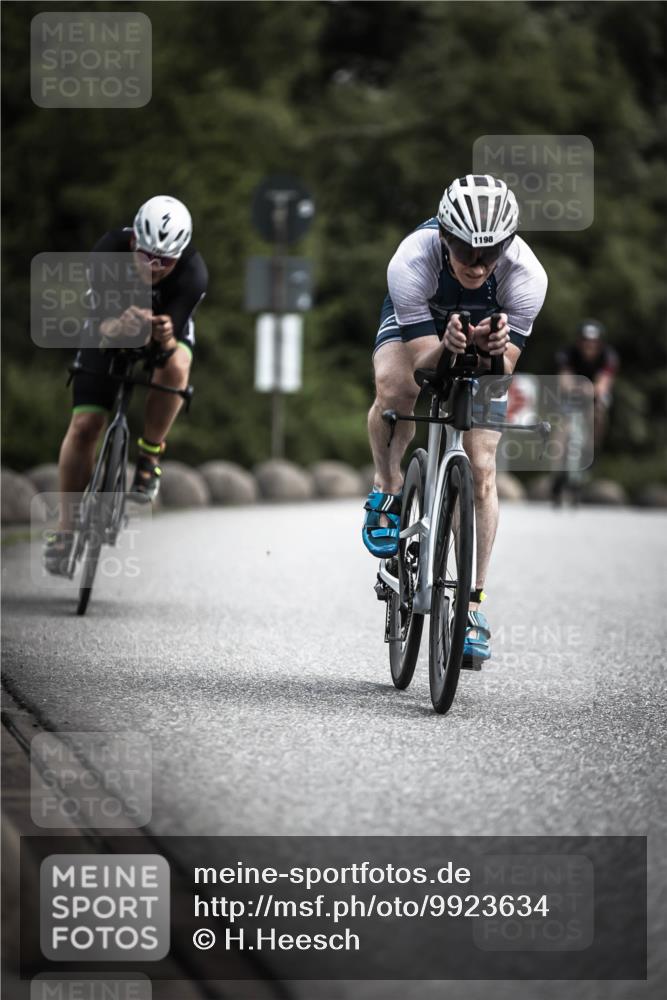 21.06.2026 - 29. Vierlanden-Triathlon H.Heesch http://msf.ph/oto/9923634 21.06.2026 13:32:11 Radfahren 1198 meine-sportfotos.de