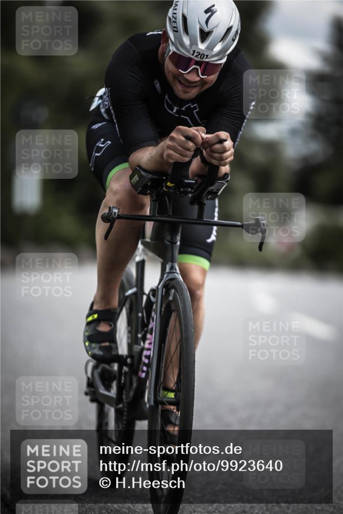 21.06.2026 - 29. Vierlanden-Triathlon H.Heesch http://msf.ph/oto/9923640 21.06.2026 13:32:12 Radfahren 1201 meine-sportfotos.de