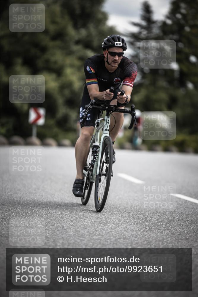 21.06.2026 - 29. Vierlanden-Triathlon H.Heesch http://msf.ph/oto/9923651 21.06.2026 13:32:15 Radfahren 1099 meine-sportfotos.de