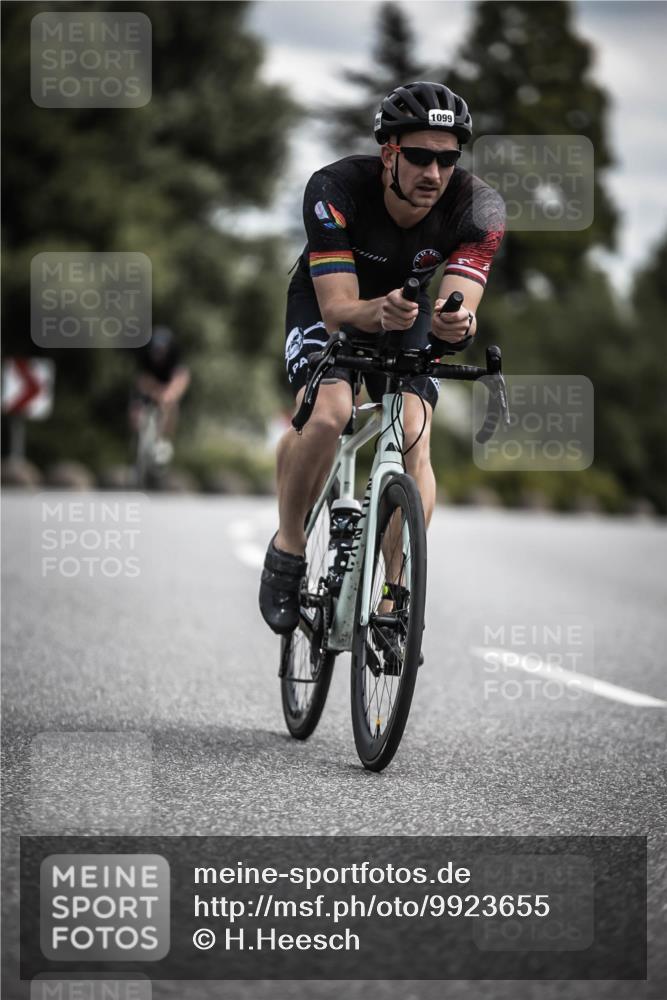 21.06.2026 - 29. Vierlanden-Triathlon H.Heesch http://msf.ph/oto/9923655 21.06.2026 13:32:15 Radfahren 1099 meine-sportfotos.de