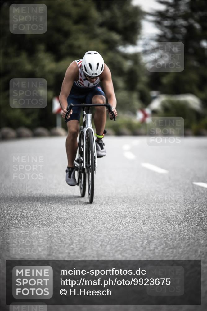 21.06.2026 - 29. Vierlanden-Triathlon H.Heesch http://msf.ph/oto/9923675 21.06.2026 13:32:30 Radfahren 1200 meine-sportfotos.de