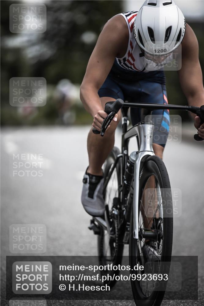 21.06.2026 - 29. Vierlanden-Triathlon H.Heesch http://msf.ph/oto/9923693 21.06.2026 13:32:31 Radfahren 105, 1200 meine-sportfotos.de