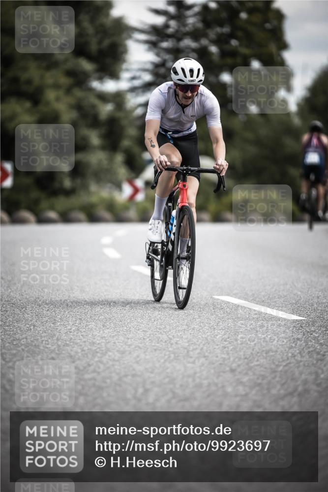 21.06.2026 - 29. Vierlanden-Triathlon H.Heesch http://msf.ph/oto/9923697 21.06.2026 13:32:35 Radfahren 1097 meine-sportfotos.de