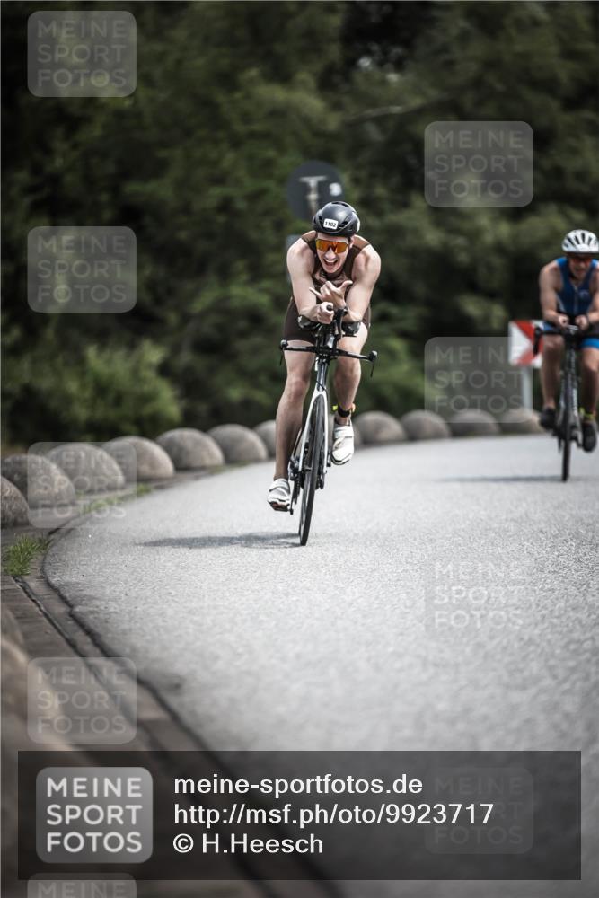 21.06.2026 - 29. Vierlanden-Triathlon H.Heesch http://msf.ph/oto/9923717 21.06.2026 13:32:41 Radfahren 1102 meine-sportfotos.de