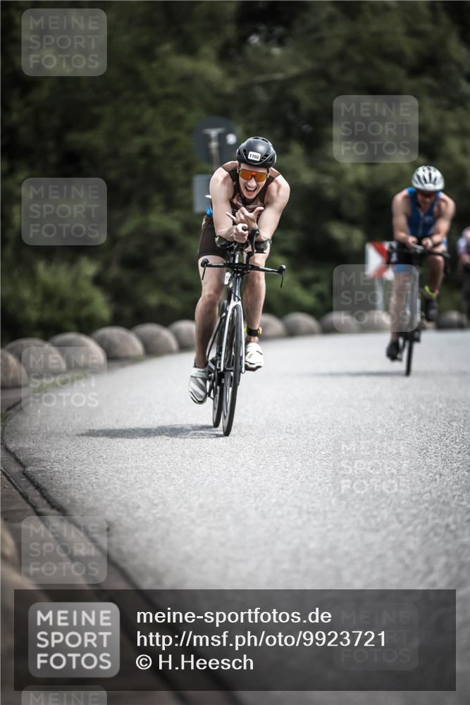 21.06.2026 - 29. Vierlanden-Triathlon H.Heesch http://msf.ph/oto/9923721 21.06.2026 13:32:42 Radfahren 1102 meine-sportfotos.de